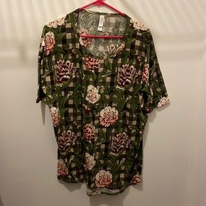 LuLaRoe shirt